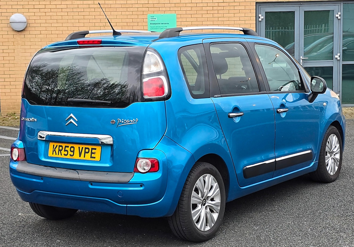 Used Citroen C3 Picasso 2010 for sale - 78062261: Photo 3