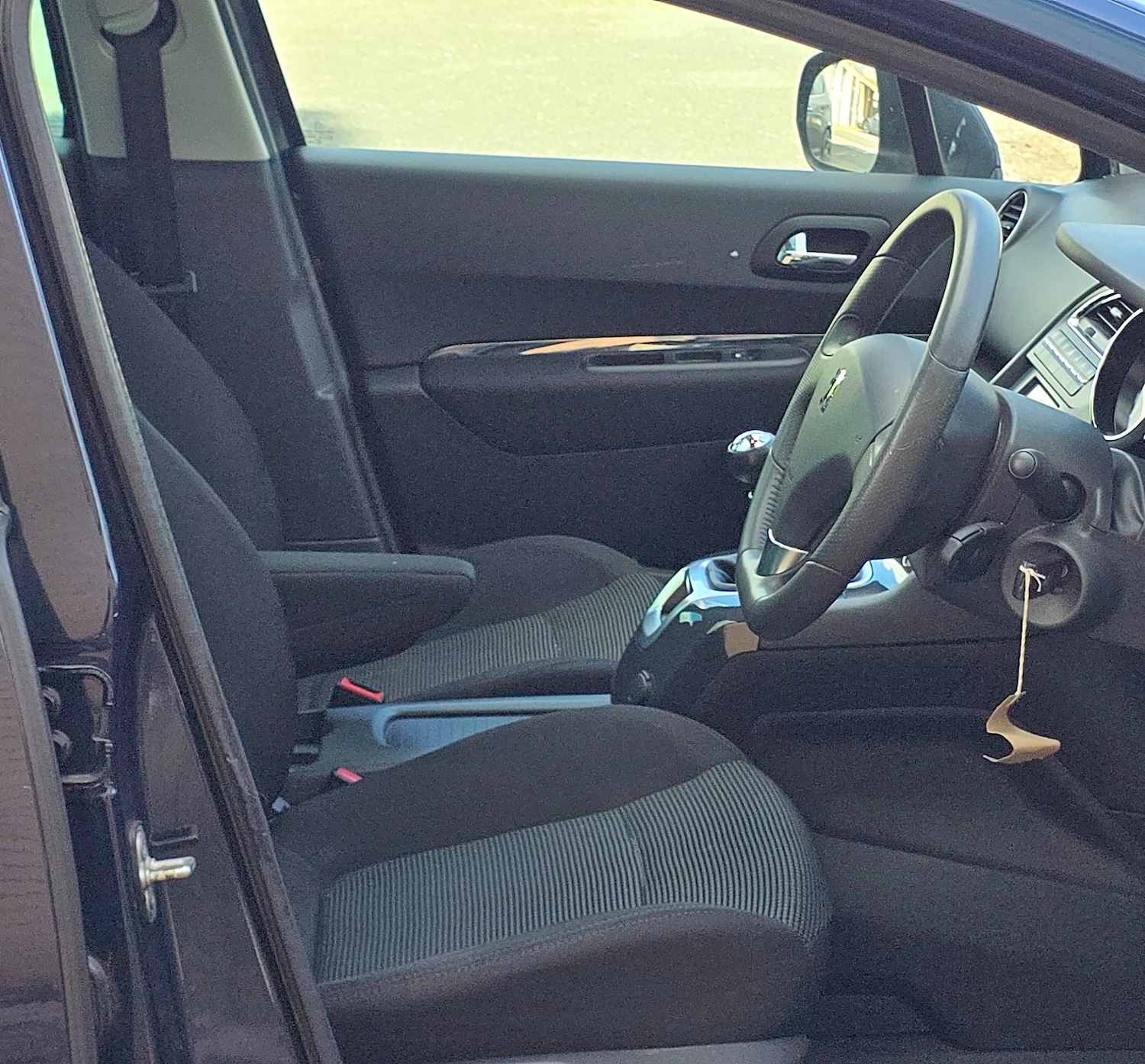 Used Peugeot 5008 2010 for sale - 78055174: Photo 10