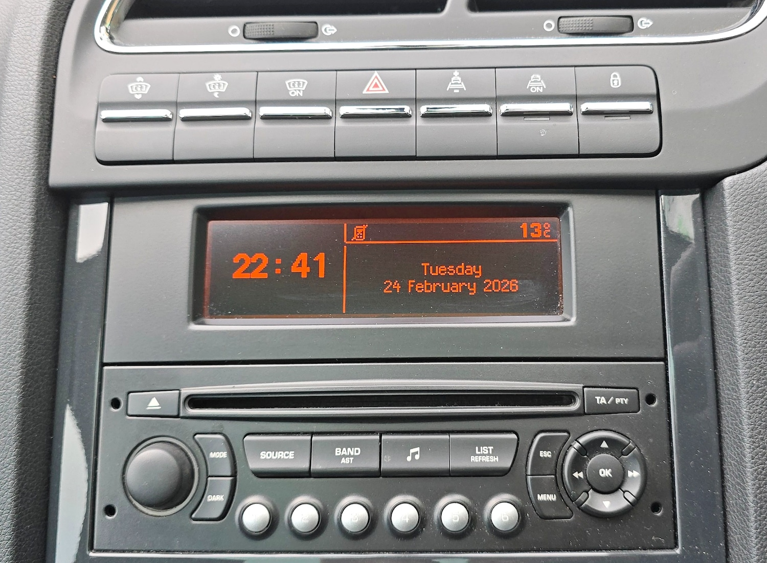 Used Peugeot 5008 2010 for sale - 78055174: Photo 17