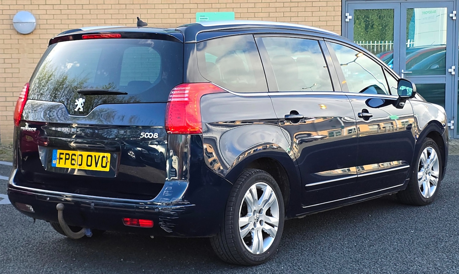 Used Peugeot 5008 2010 for sale - 78055174: Photo 3