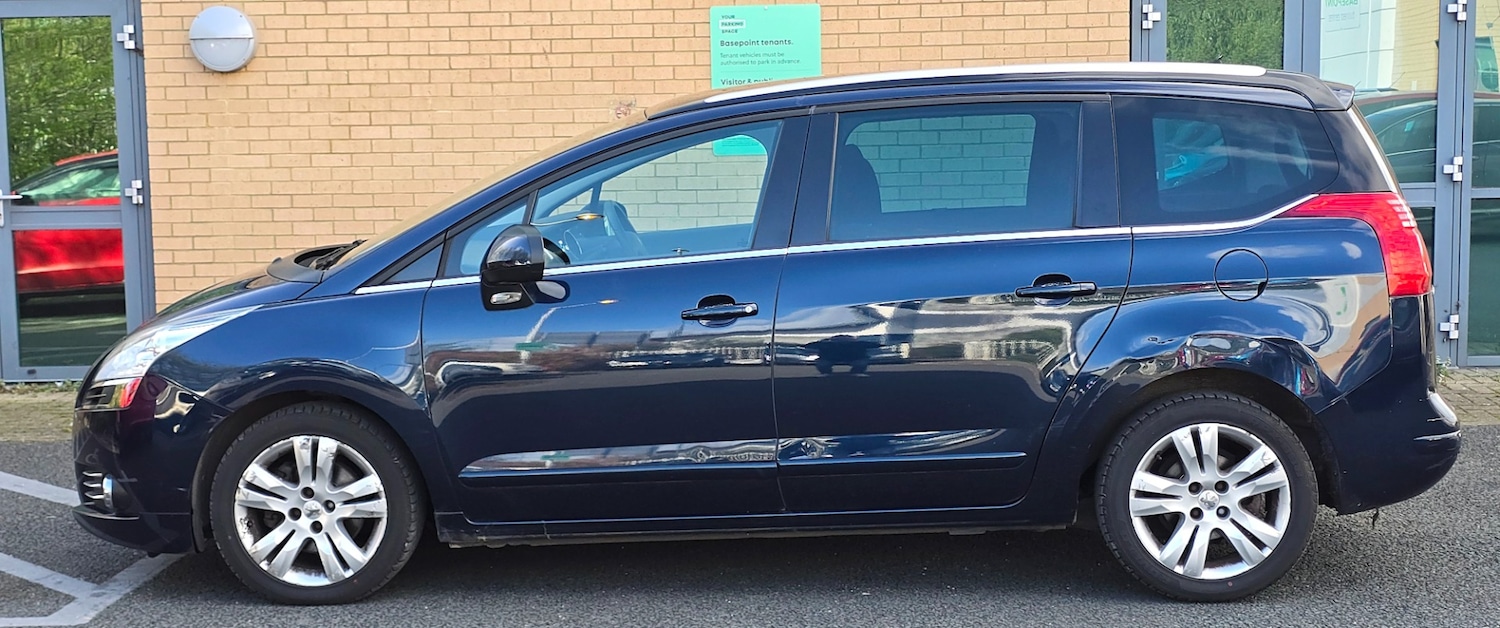 Used Peugeot 5008 2010 for sale - 78055174: Photo 6