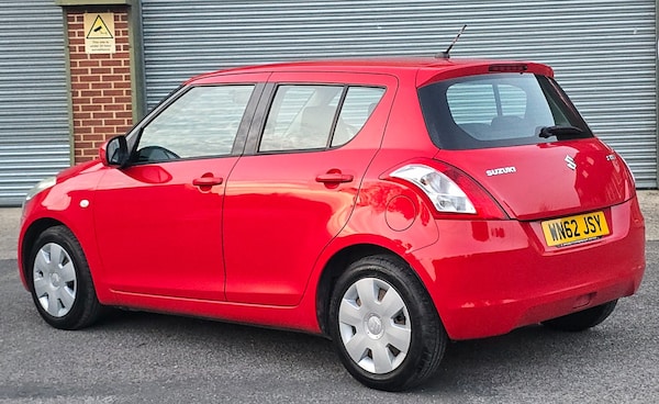 Used Suzuki Swift 2012 for sale - 76011872: Photo 4