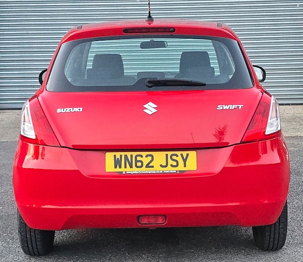 Used Suzuki Swift 2012 for sale - 76011872: Photo 8