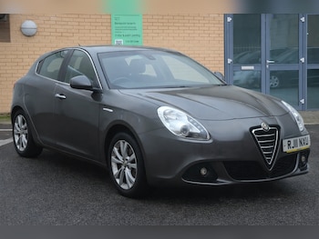 Used Alfa Romeo Giulietta 2011 for sale - 77540576: Photo
