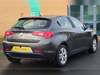 Used Alfa Romeo Giulietta 2011 for sale - 77540576: Photo