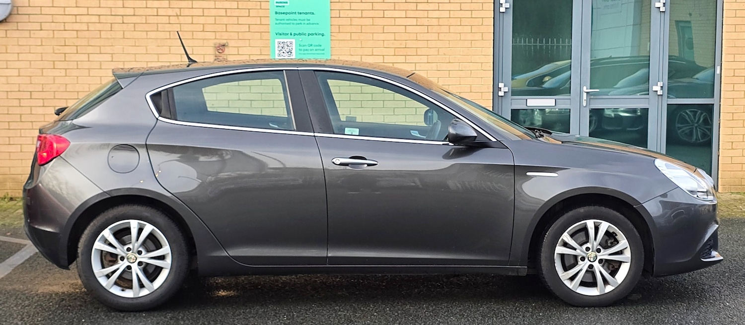 Used Alfa Romeo Giulietta 2011 for sale - 77540576: Photo 5