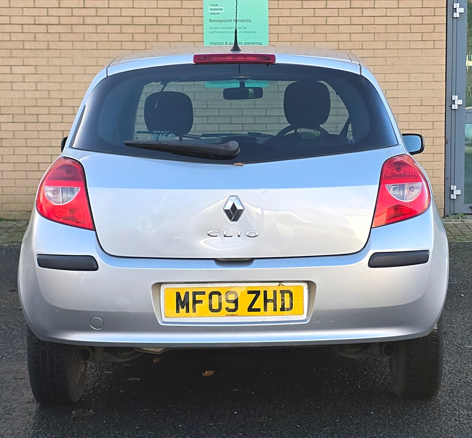 Used Renault Clio 2009 for sale - 76669499: Photo 8
