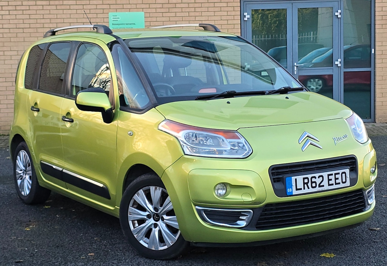 Used Citroen C3 Picasso 2012 for sale - 76758063: Photo 1