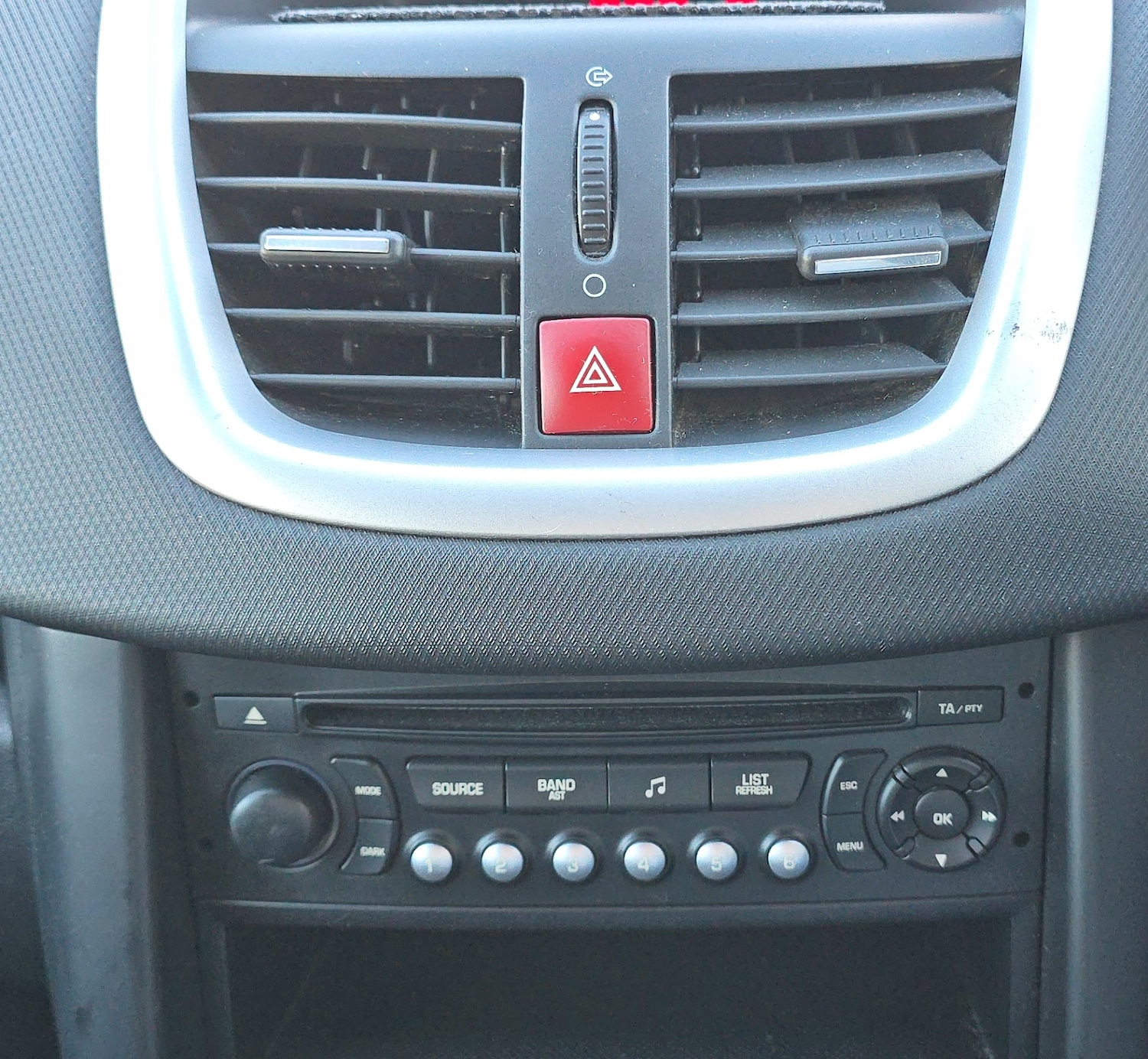 Used Peugeot 207 2009 for sale - 77095753: Photo 17