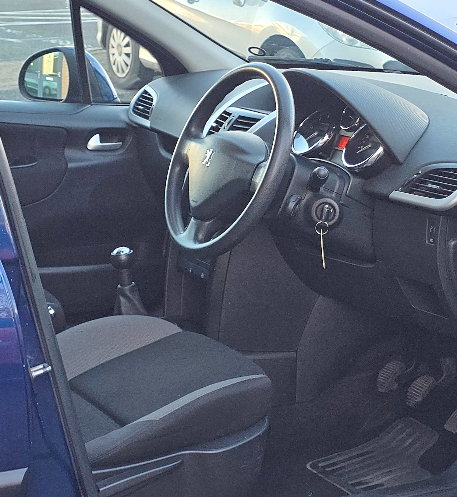 Used Peugeot 207 2009 for sale - 77095753: Photo 9