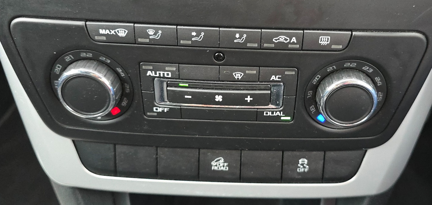 Used Skoda Yeti 2011 for sale - 76017029: Photo 17