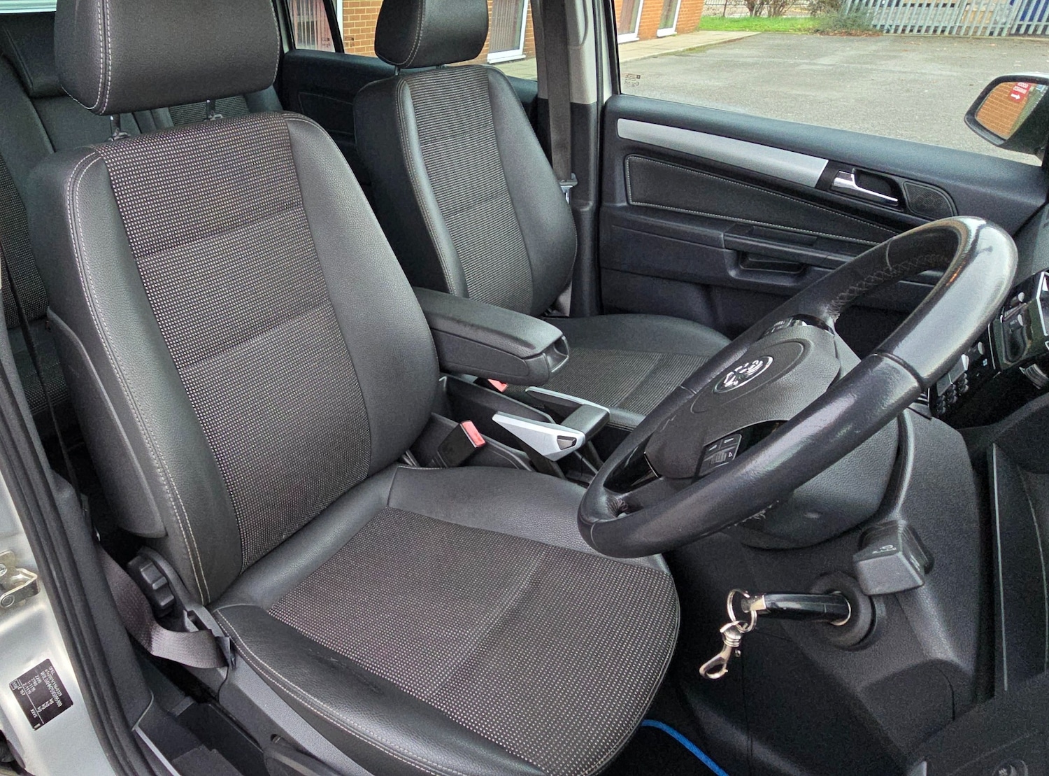 Used Vauxhall Zafira 2009 for sale - 76525942: Photo 11