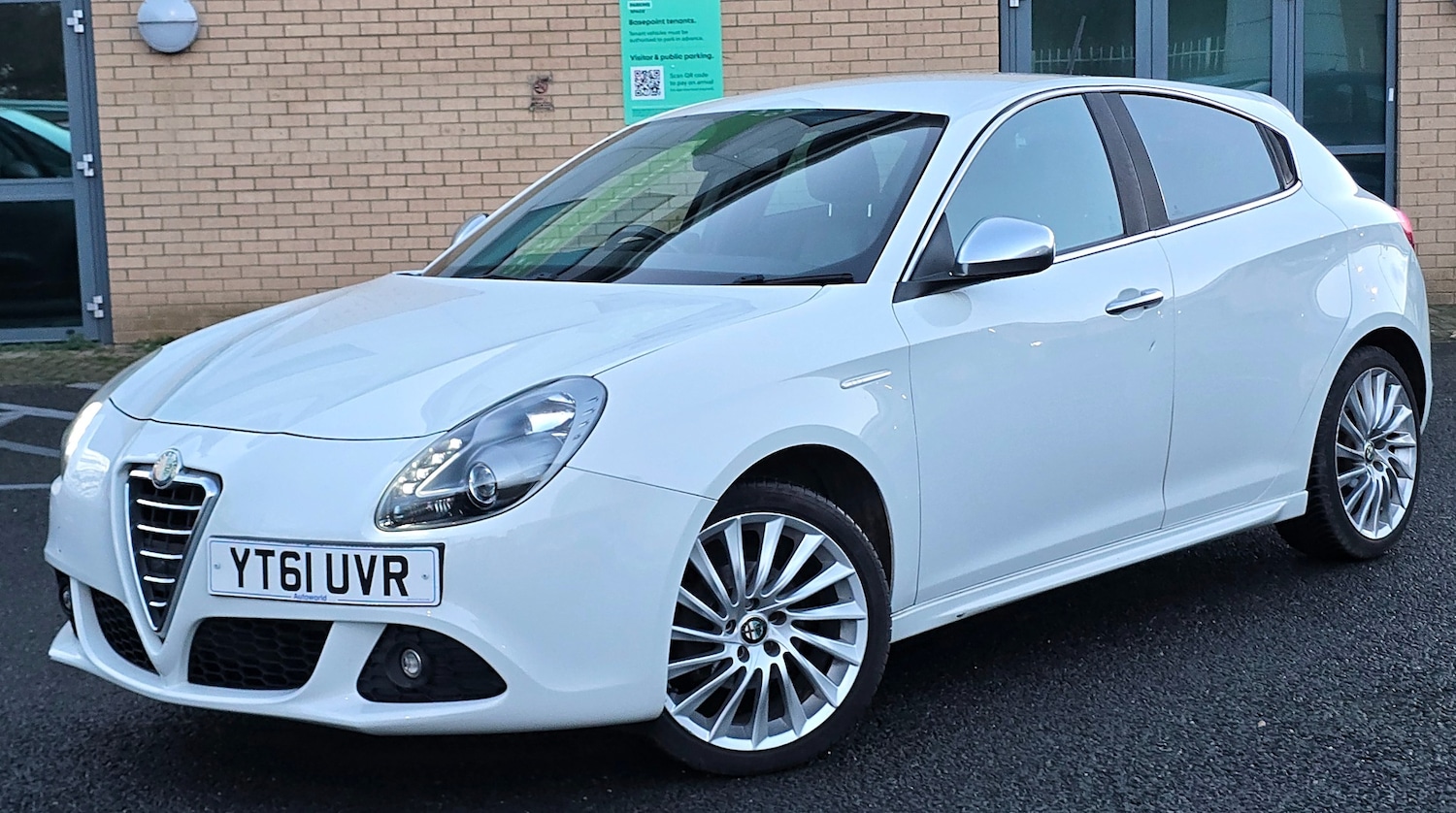 Used Alfa Romeo Giulietta 2011 for sale - 77228451: Photo 2