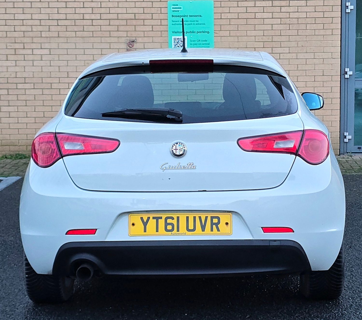 Used Alfa Romeo Giulietta 2011 for sale - 77228451: Photo 8