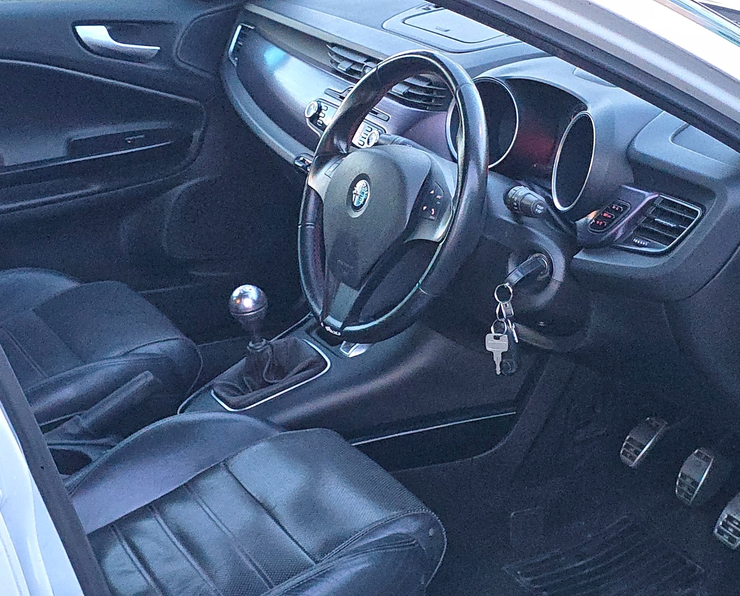 Used Alfa Romeo Giulietta 2011 for sale - 77228451: Photo 9