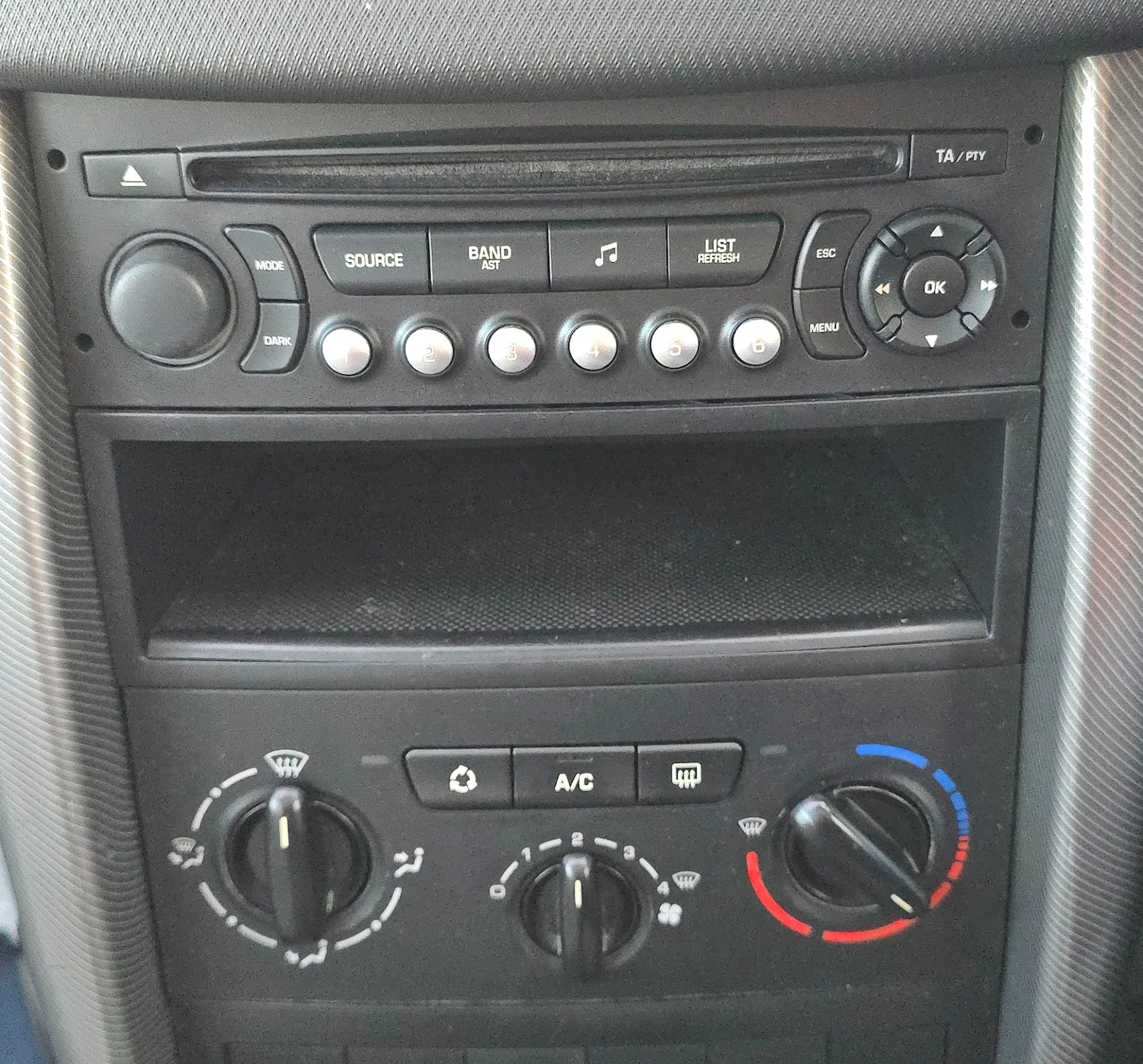 Used Peugeot 207 2006 for sale - 76653746: Photo 19