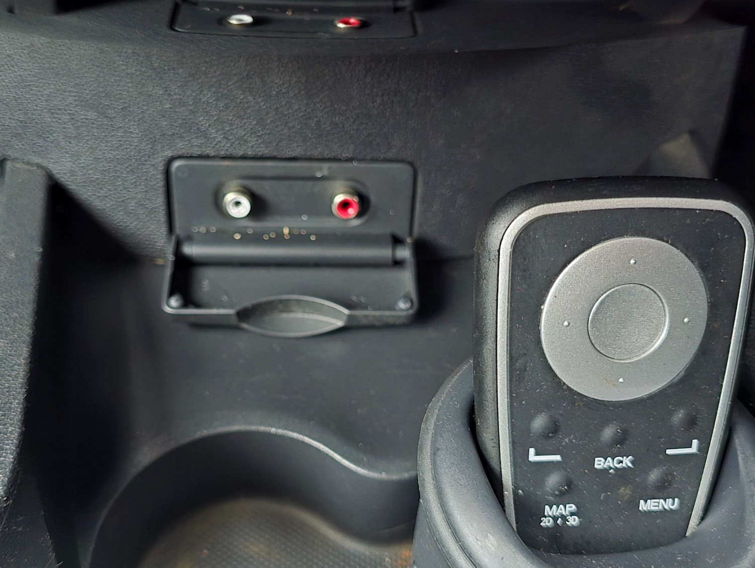 Used Renault Clio 2011 for sale - 77240747: Photo 16