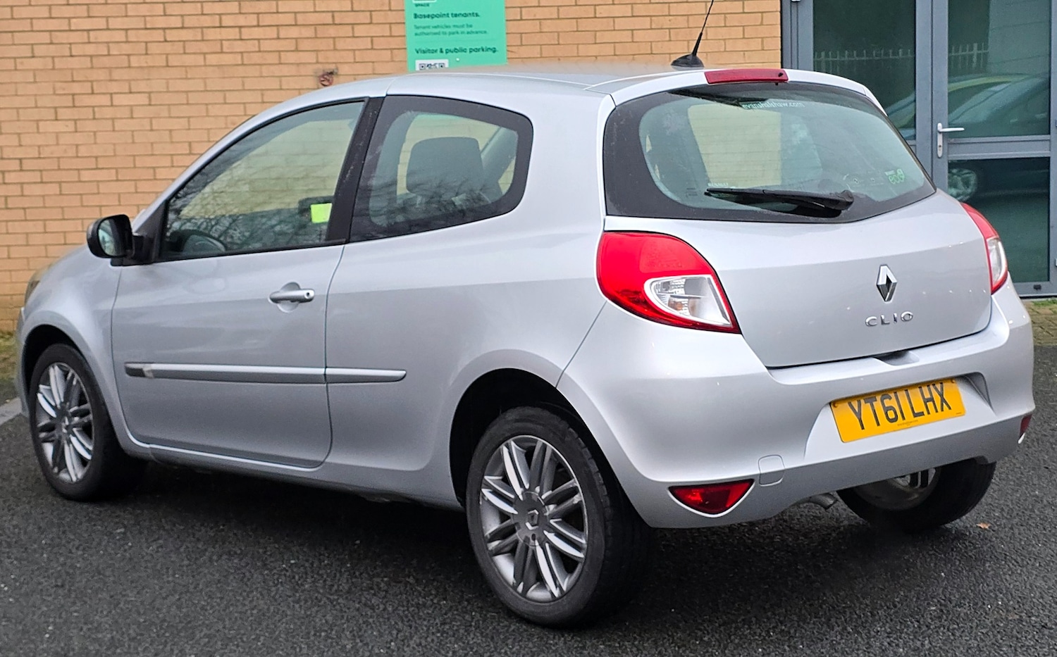 Used Renault Clio 2011 for sale - 77240747: Photo 3