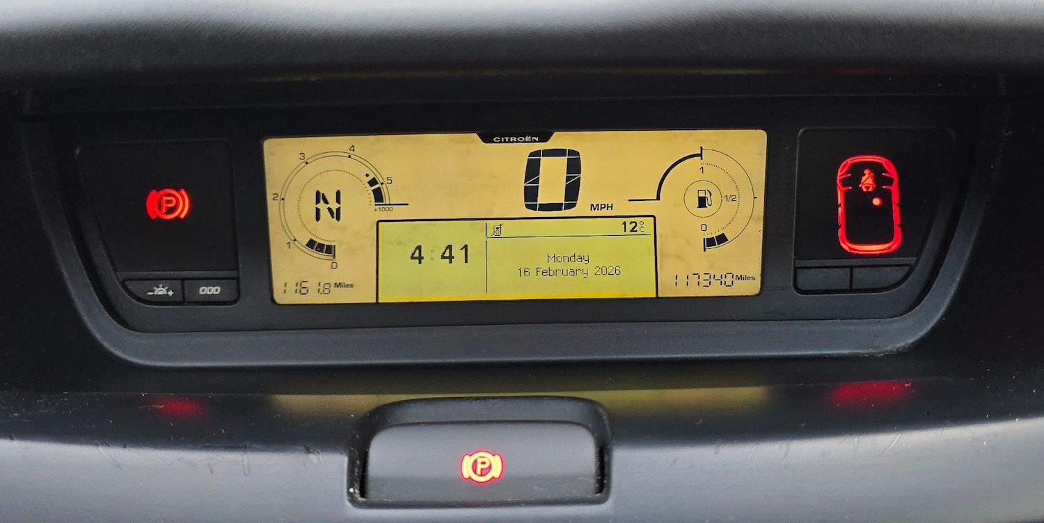 Used Citroen Grand C4 Picasso 2011 for sale - 77572496: Photo 16