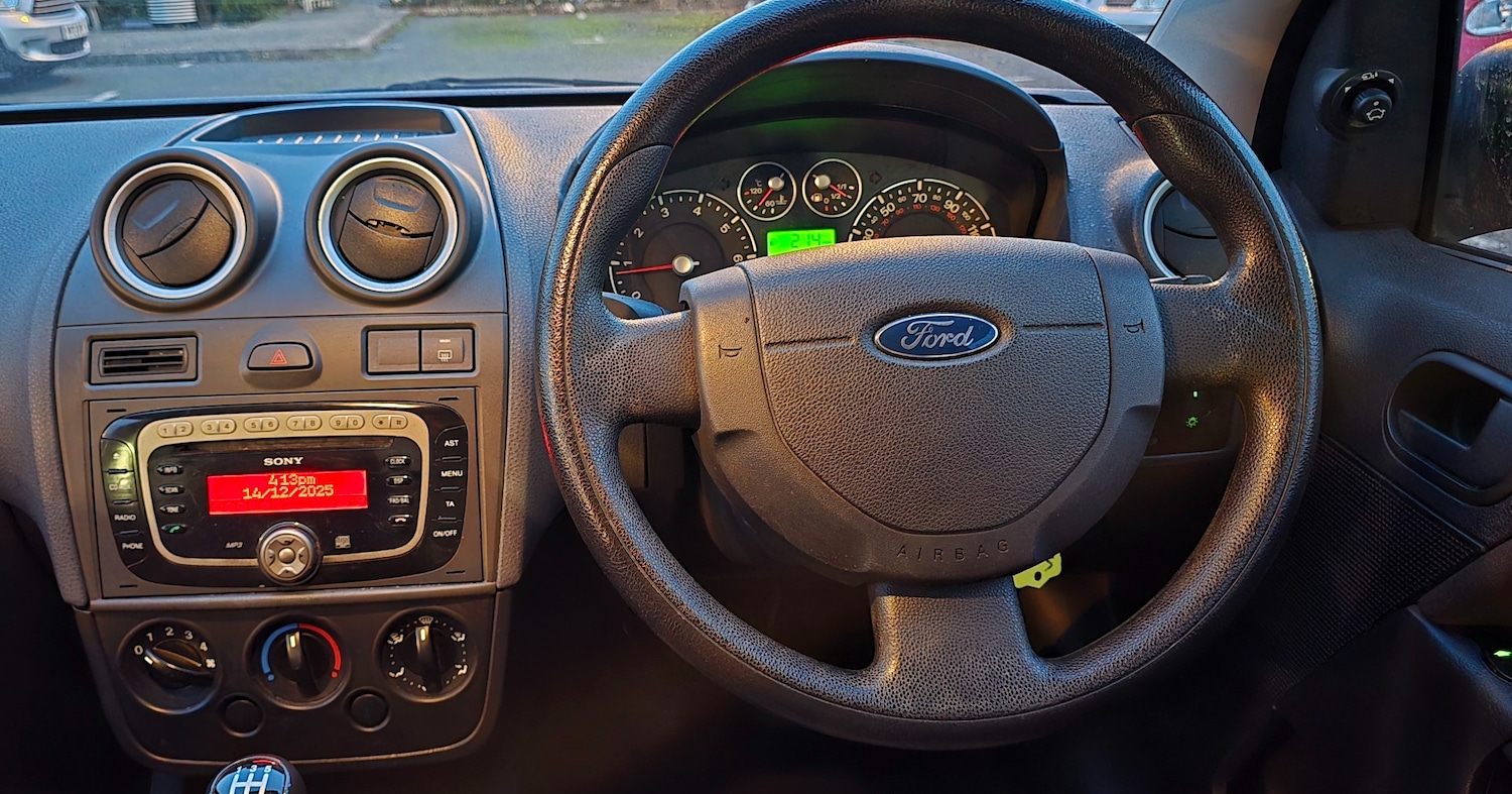 Used Ford Fiesta 2007 for sale - 76941884: Photo 14