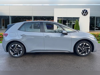 Used Volkswagen ID.3 2023 for sale - 77542236: Photo