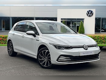 Used Volkswagen Golf 2023 for sale - 78392483: Photo