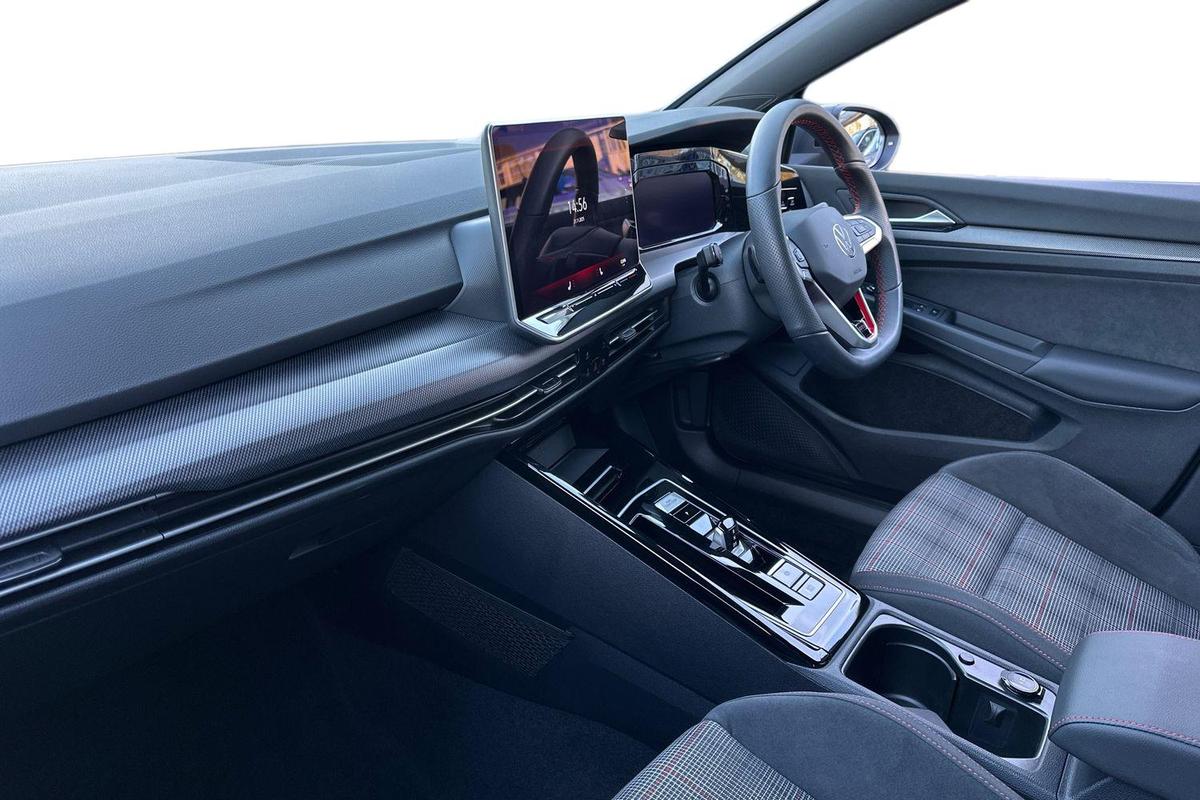 Used Volkswagen Golf 2025 for sale - 76679314: Photo 2