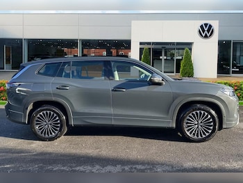 Used Volkswagen Touran 2025 for sale - 76876155: Photo