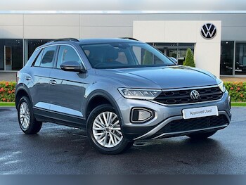 Used Volkswagen T-Roc 2023 for sale - 77542303: Photo