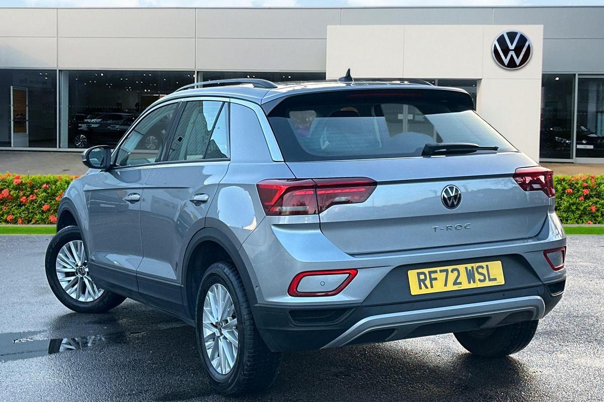 Used Volkswagen T-Roc 2023 for sale - 77542303: Photo 3