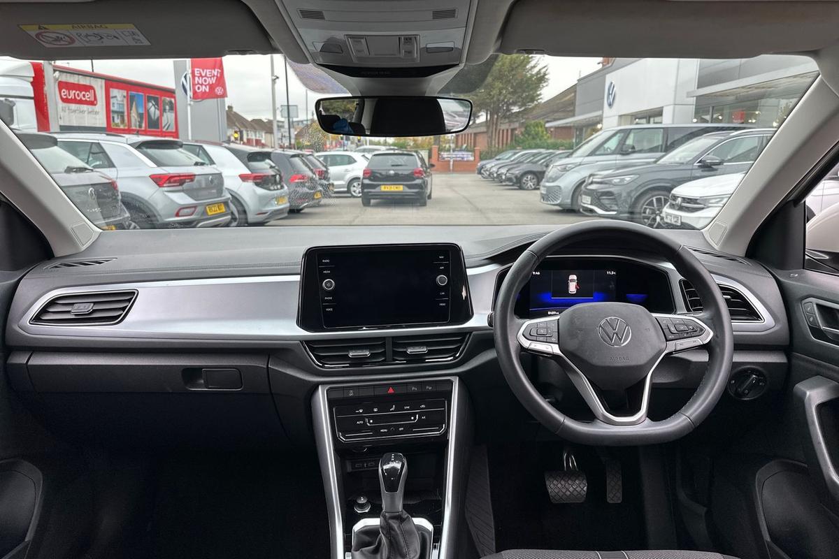 Used Volkswagen T-Roc 2022 for sale - 76674010: Photo 10