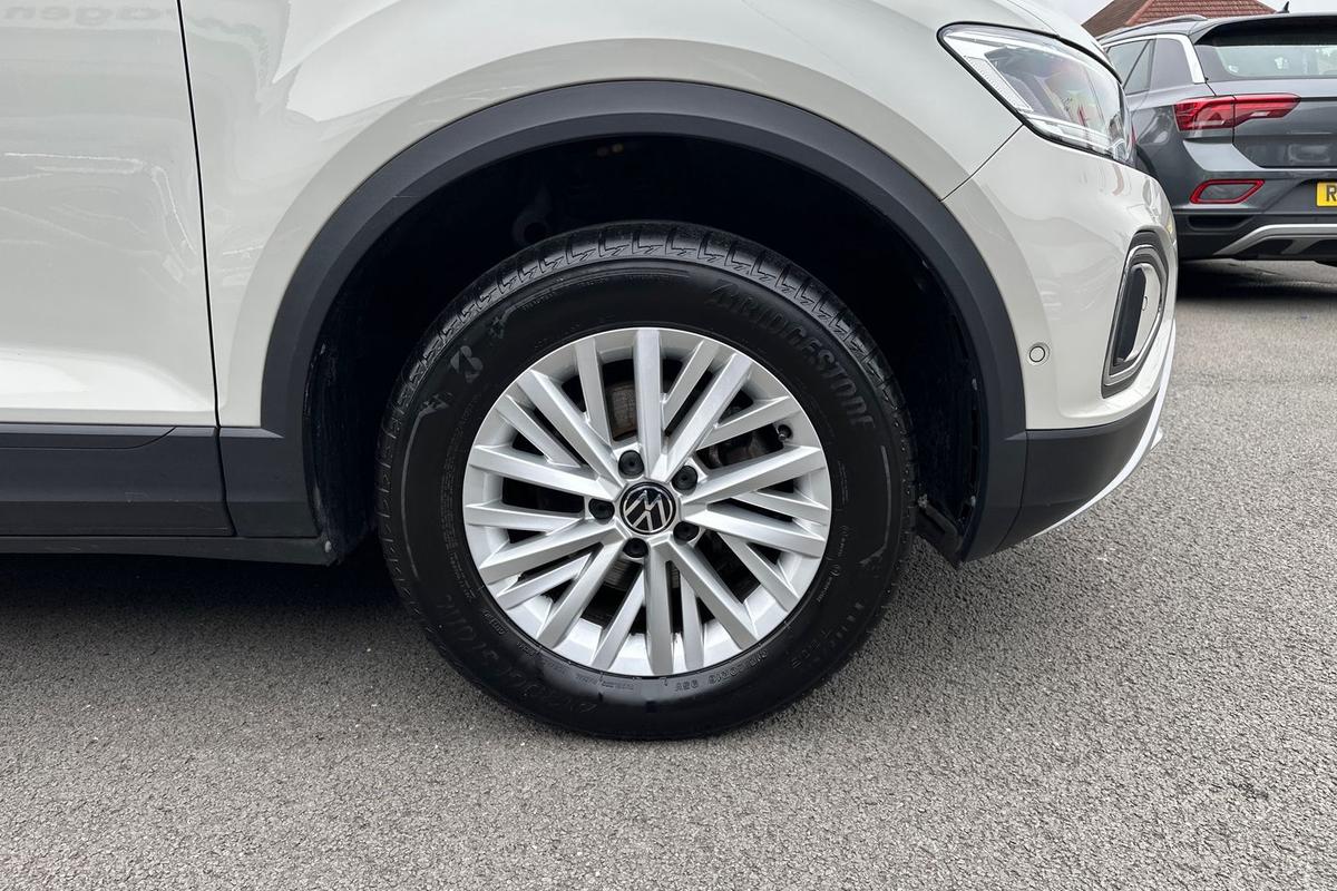 Used Volkswagen T-Roc 2022 for sale - 76674010: Photo 5