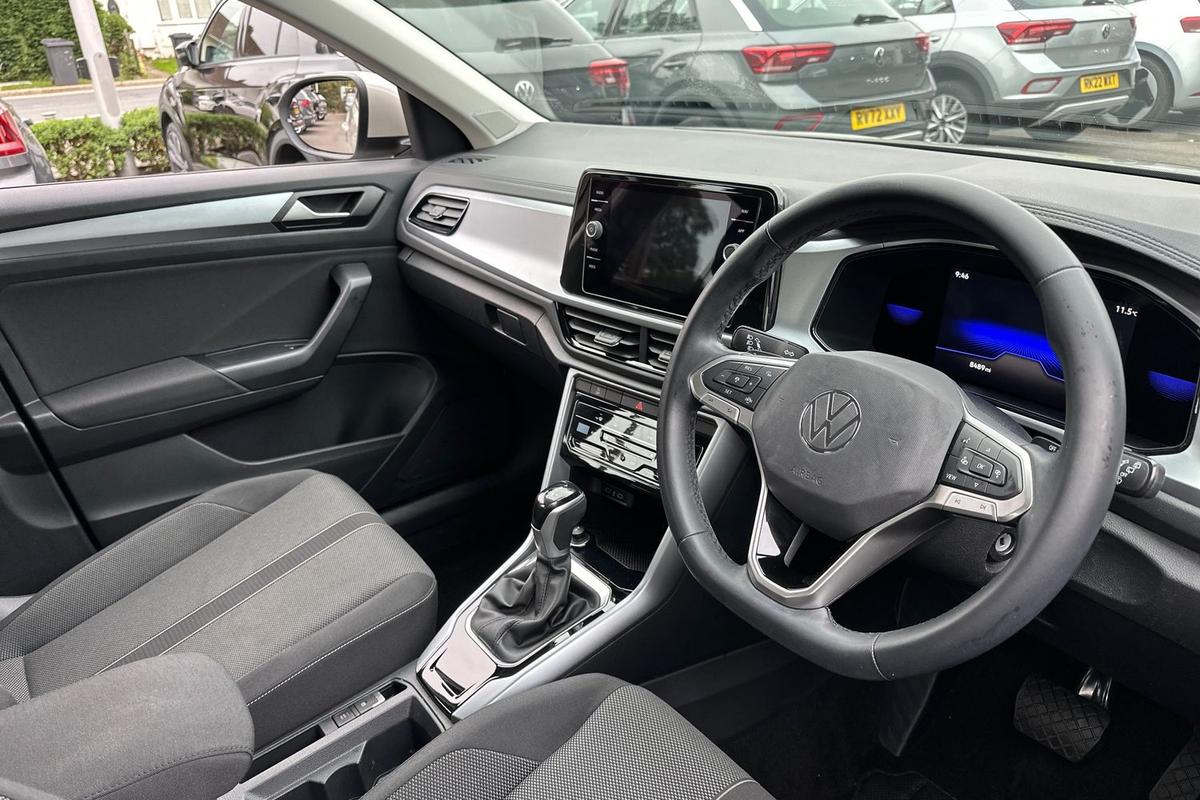 Used Volkswagen T-Roc 2022 for sale - 76674010: Photo 6