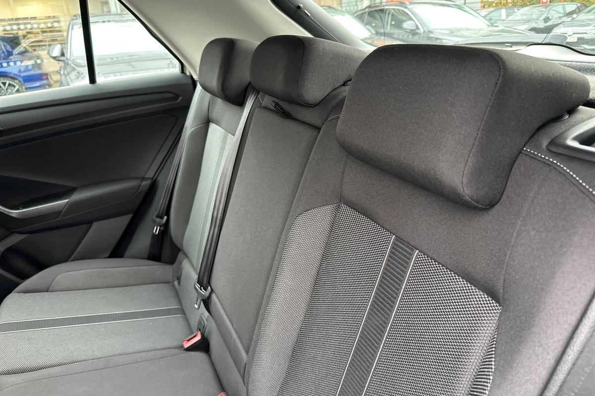 Used Volkswagen T-Roc 2022 for sale - 76674010: Photo 9