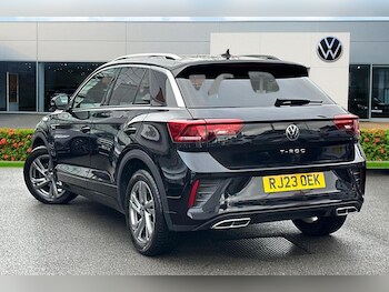 Used Volkswagen T-Roc 2023 for sale - 77542323: Photo