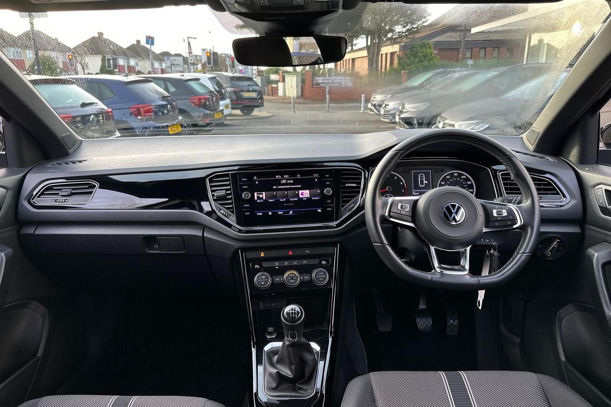 Used Volkswagen T-Roc 2021 for sale - 76680847: Photo 10