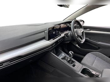 Used Volkswagen Golf 2023 for sale - 76675554: Photo