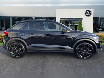 Used Volkswagen T-Roc 2021 for sale - 76885113: Photo