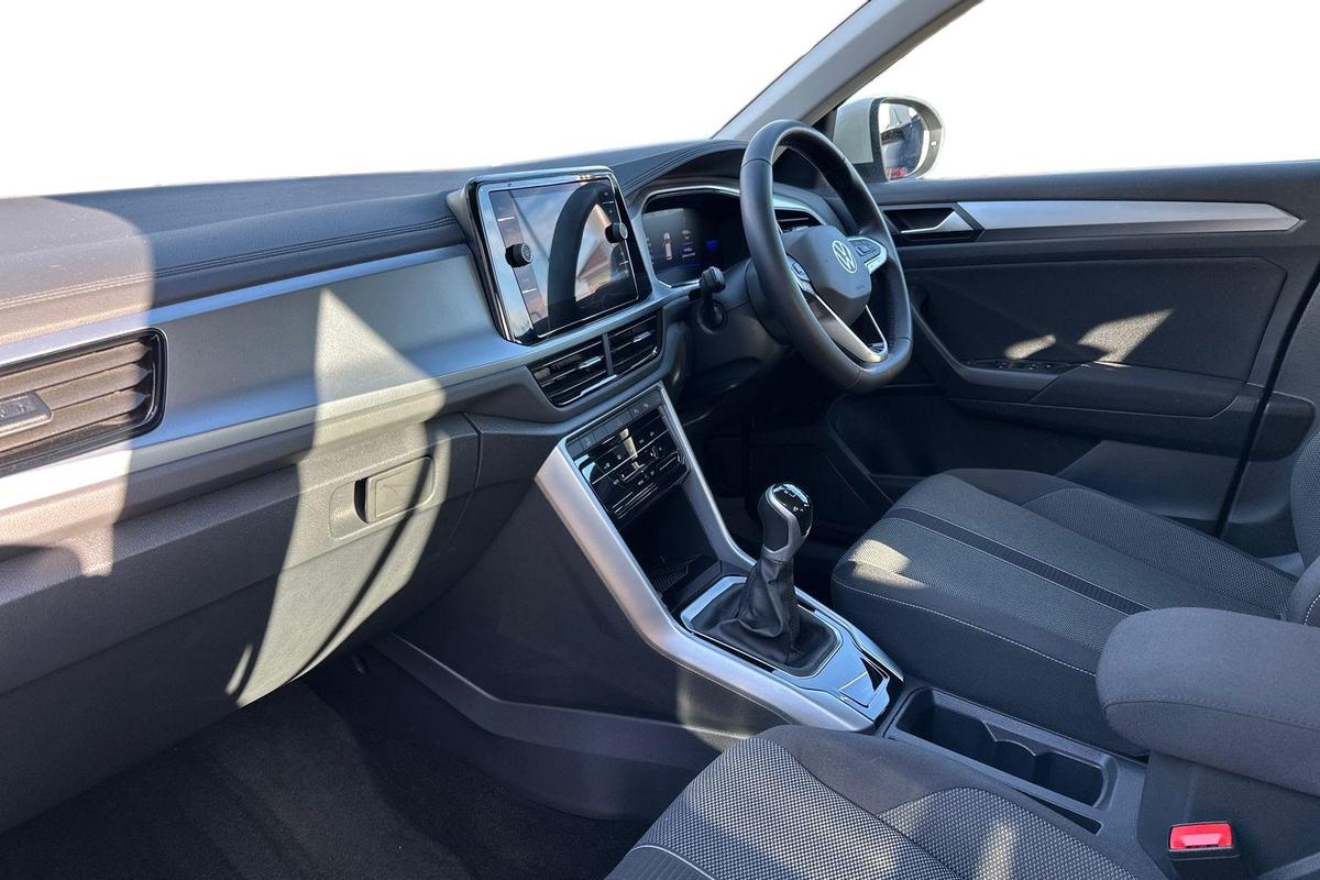 Used Volkswagen T-Roc 2022 for sale - 76674604: Photo 2