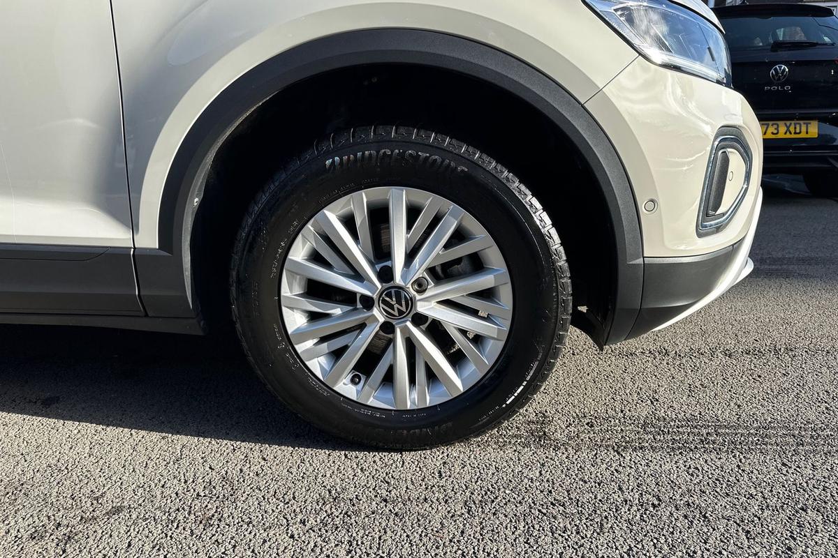 Used Volkswagen T-Roc 2022 for sale - 76674604: Photo 5