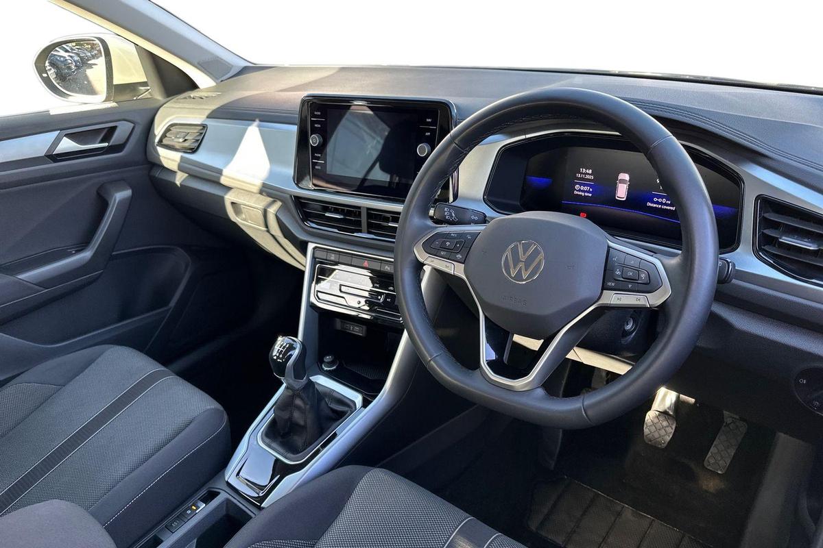 Used Volkswagen T-Roc 2022 for sale - 76674604: Photo 6