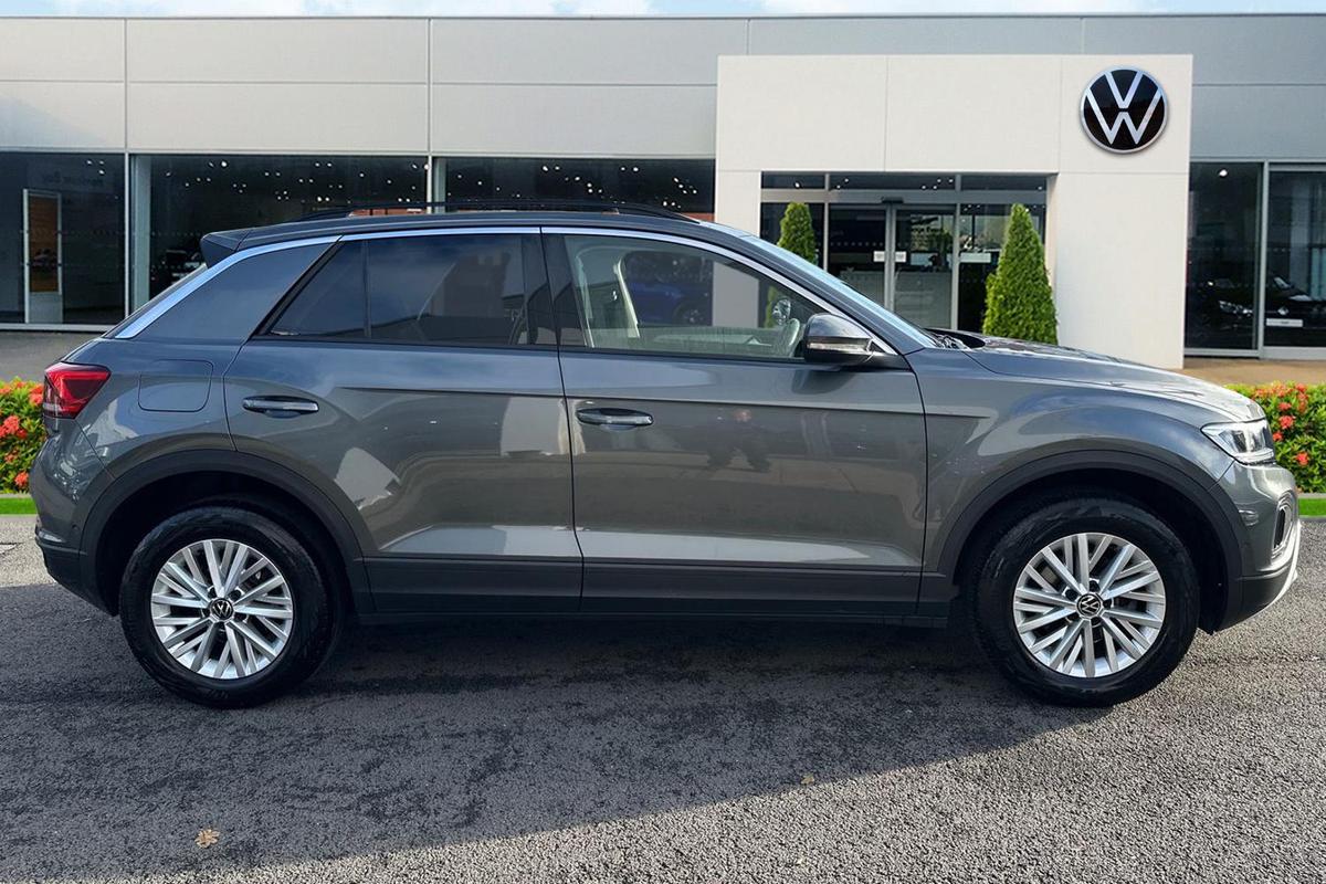 Used Volkswagen T-Roc 2022 for sale - 76674205: Photo 4