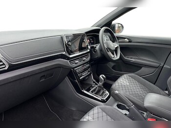 Used Volkswagen T-Cross 2025 for sale - 77809897: Photo