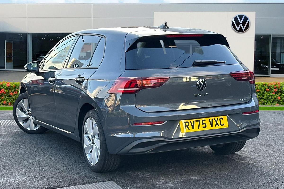 Used Volkswagen Golf 2025 for sale - 77542373: Photo 3