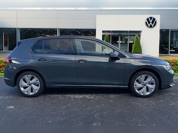 Used Volkswagen Golf 2025 for sale - 77542373: Photo