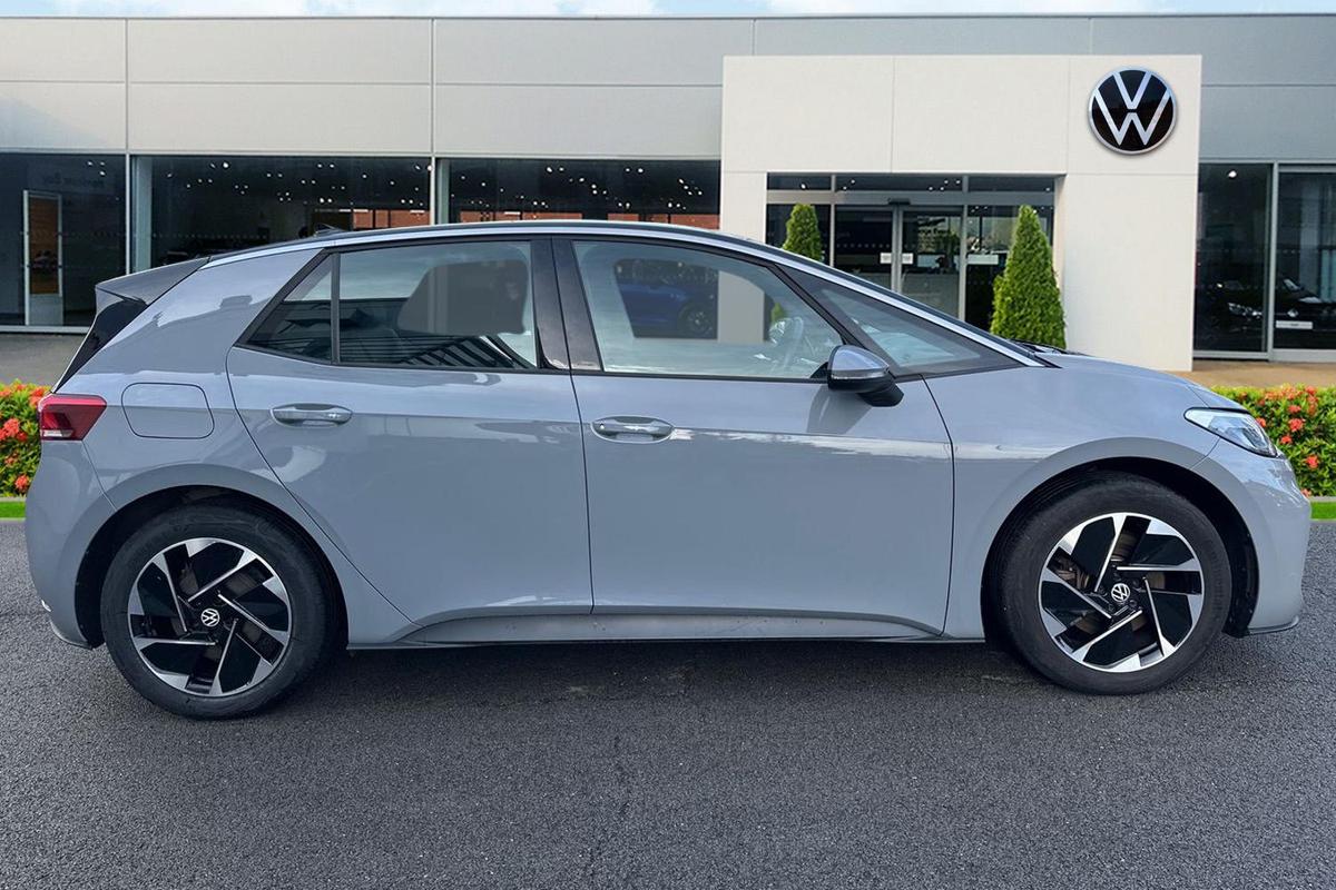 Used Volkswagen ID.3 2023 for sale - 77542249: Photo 4