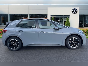Used Volkswagen ID.3 2023 for sale - 77542249: Photo
