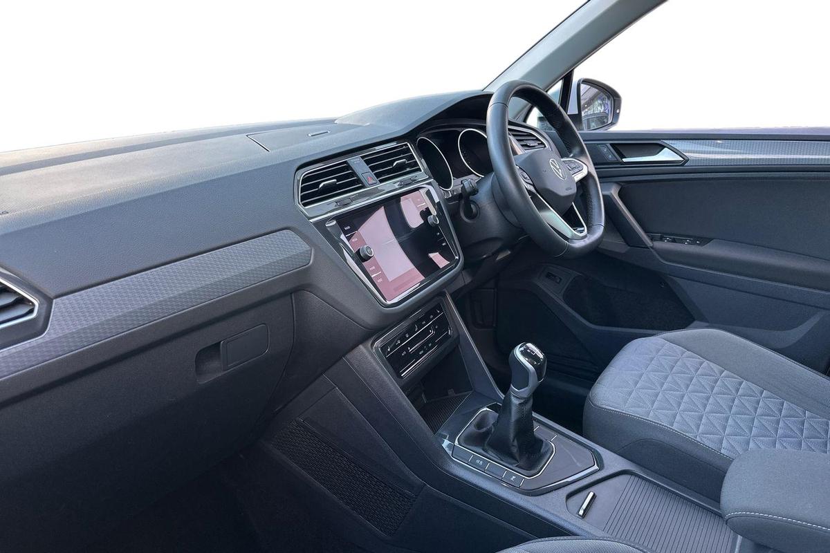 Used Volkswagen Tiguan 2024 for sale - 76678838: Photo 2