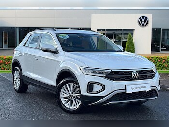 Used Volkswagen T-Roc 2023 for sale - 77542301: Photo