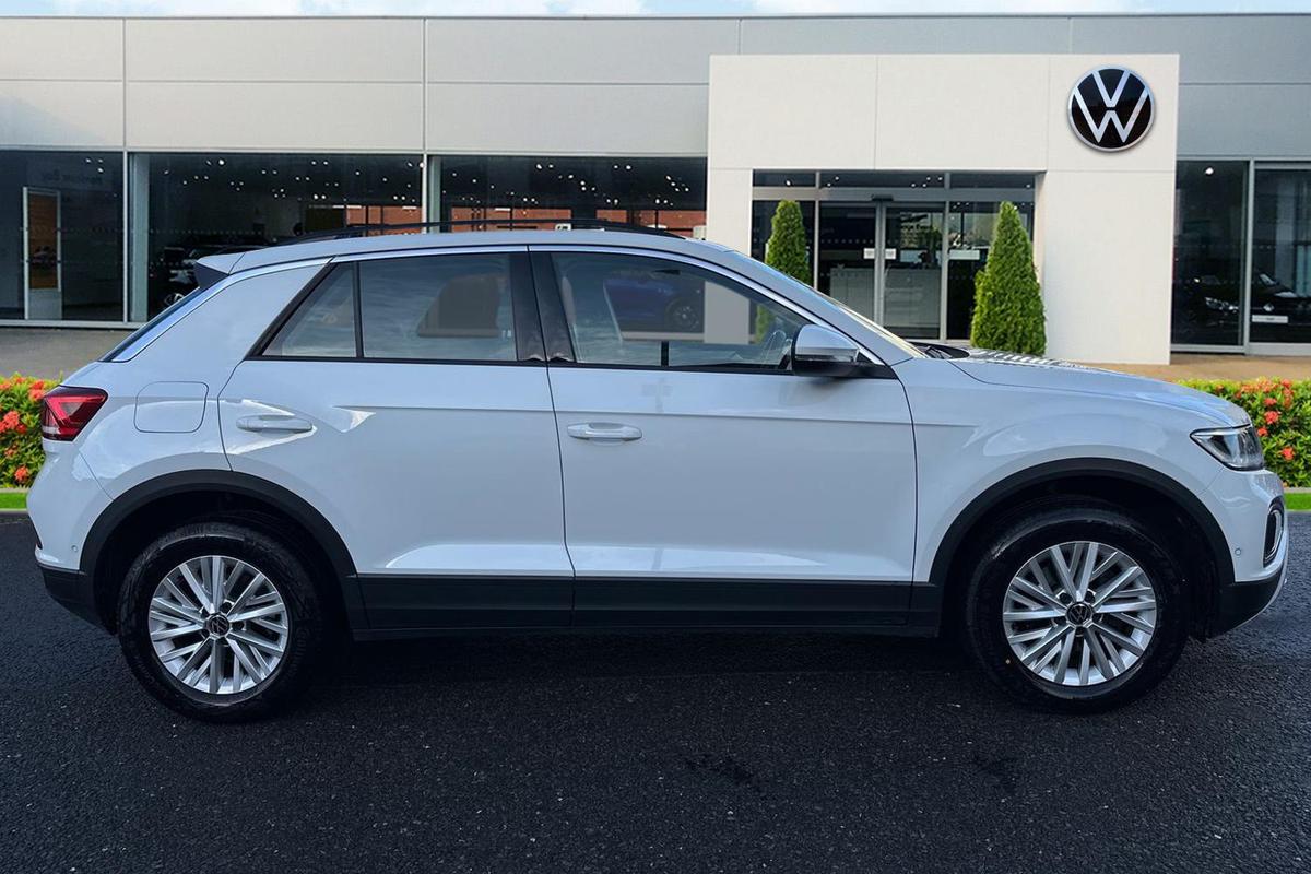 Used Volkswagen T-Roc 2023 for sale - 77542301: Photo 4